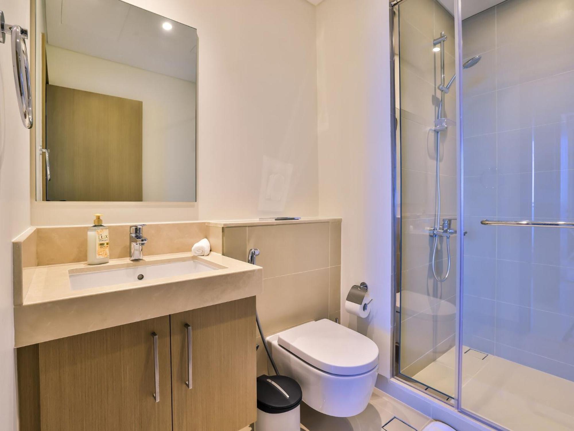 Luxurious Apartments Dubai Marina Views Pool Gym By Sojo Stay Exterior foto